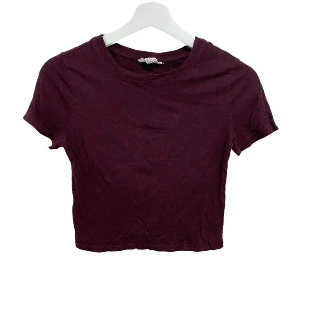 Forever 21 cropped maroon medium short sleeve T
